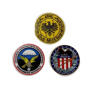 برچسب گرد رنگی شیشه سواری طرح پرواز عقاب کد ۲۲۳ ( پک ۳ عددی )